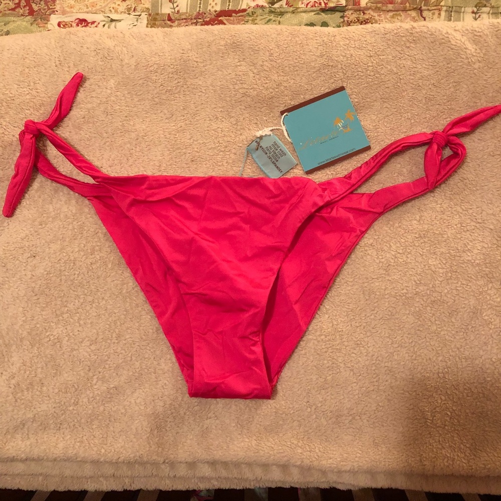 Hot pink letarte bikini bottom🌺